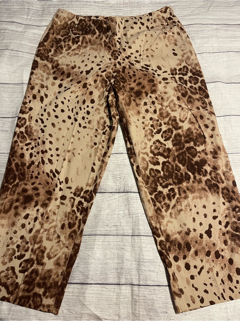 Womens New York & Company size 12 capris